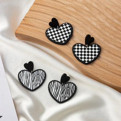 Autumn New Black And White Plaid Heart Earrings