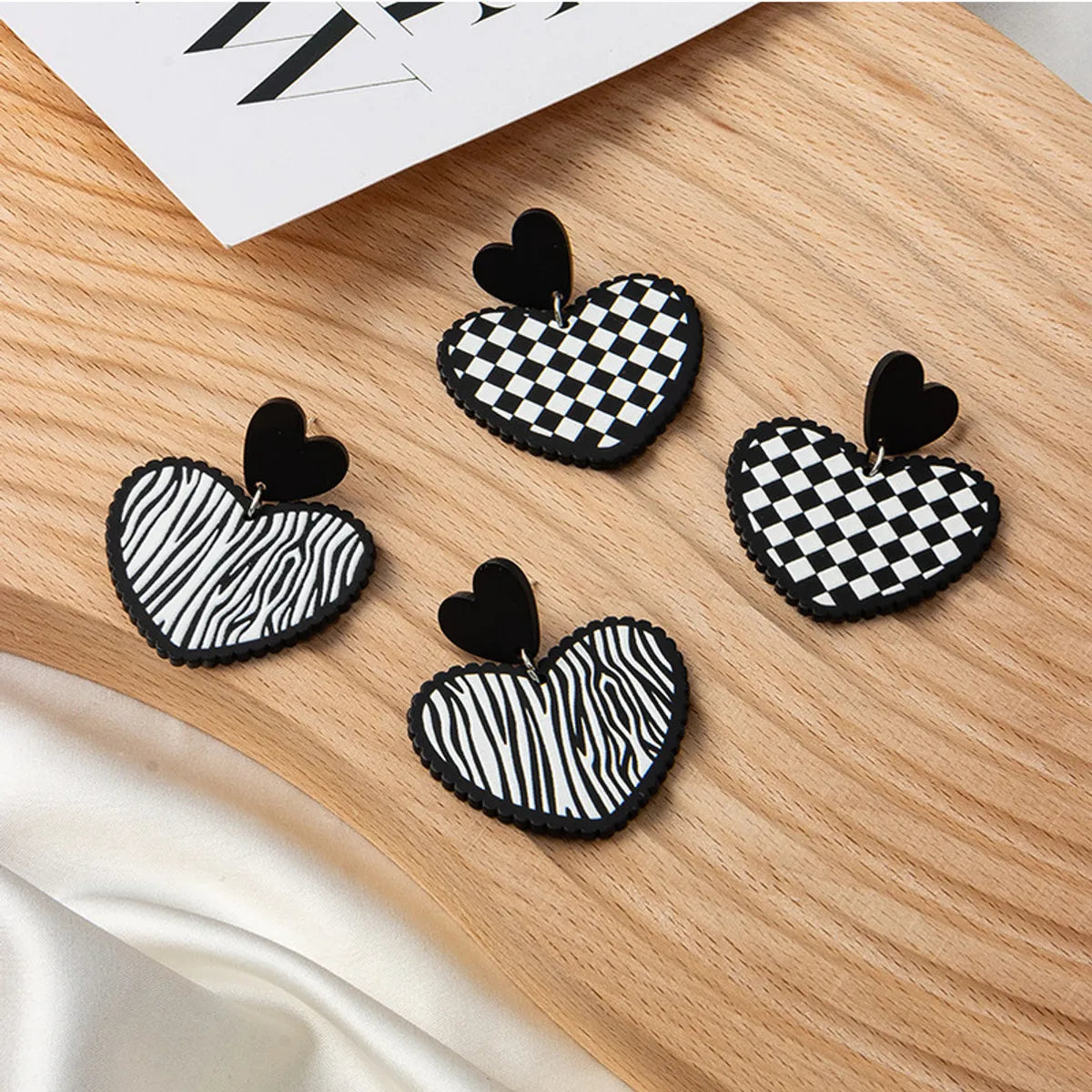 Autumn New Black And White Plaid Heart Earrings