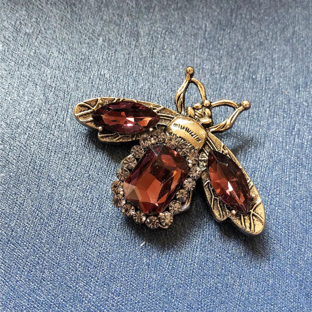 Baroque Style Bee Alloy Copper Inlay Crystal Glass Women'S Brooches