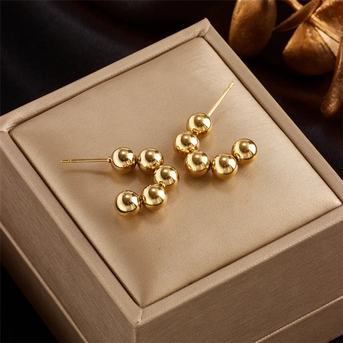 1 Pair Basic C Shape Gold Plated Titanium Steel Gold Plated Ear Studs