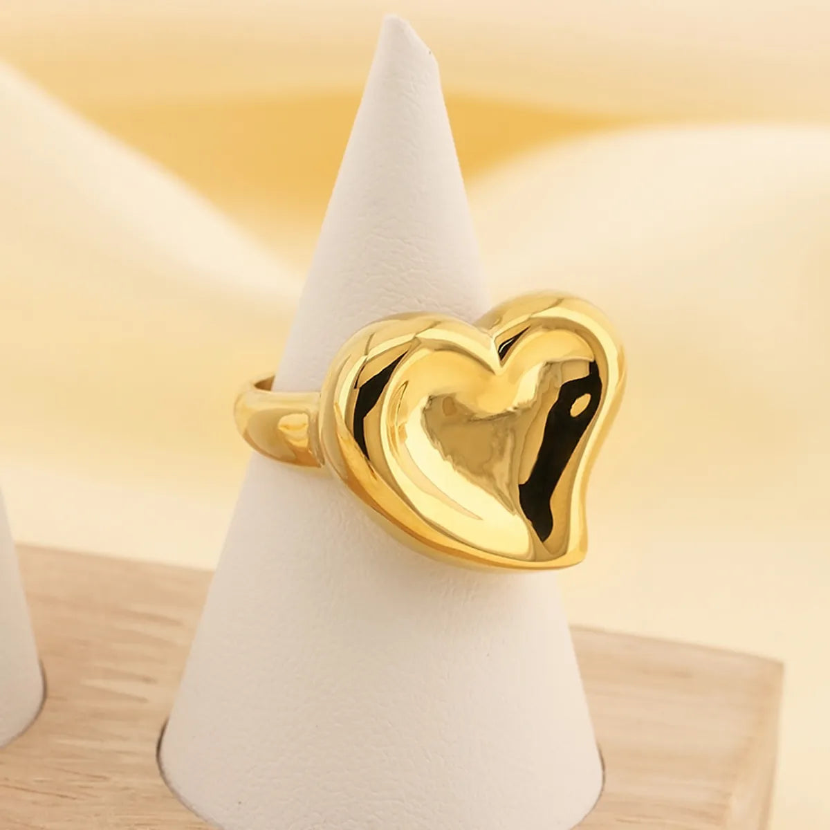 Basic Classic Style Commute Heart Shape Solid Color 304 Stainless Steel 18K Gold Plated Rings In Bulk