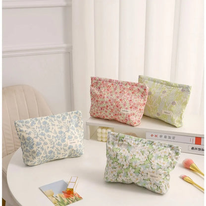 Basic Classic Style Ditsy Floral Cotton Square Makeup Bags