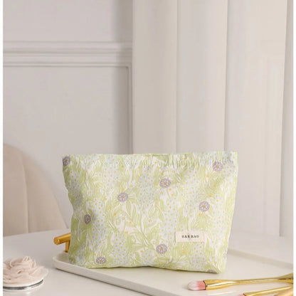 Basic Classic Style Ditsy Floral Cotton Square Makeup Bags