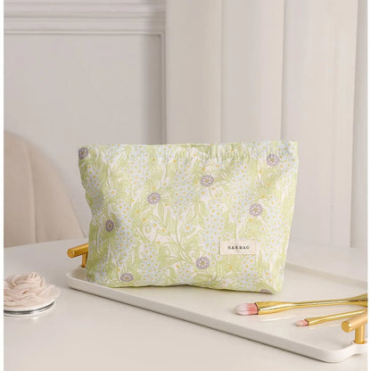 Basic Classic Style Ditsy Floral Cotton Square Makeup Bags