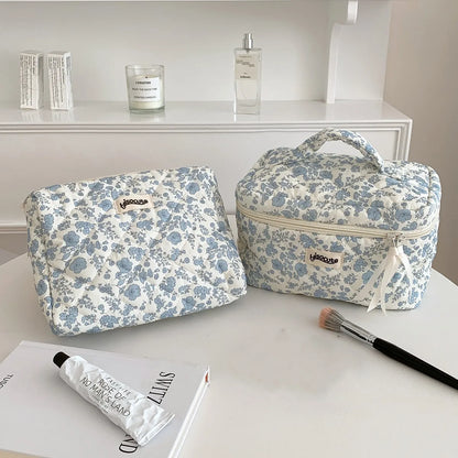 Basic Classic Style Ditsy Floral Cotton Square Makeup Bags