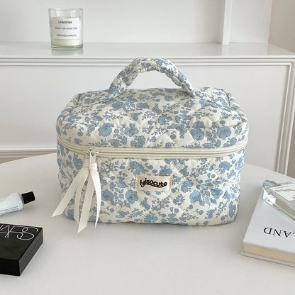 Basic Classic Style Ditsy Floral Cotton Square Makeup Bags