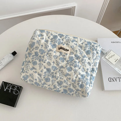 Basic Classic Style Ditsy Floral Cotton Square Makeup Bags