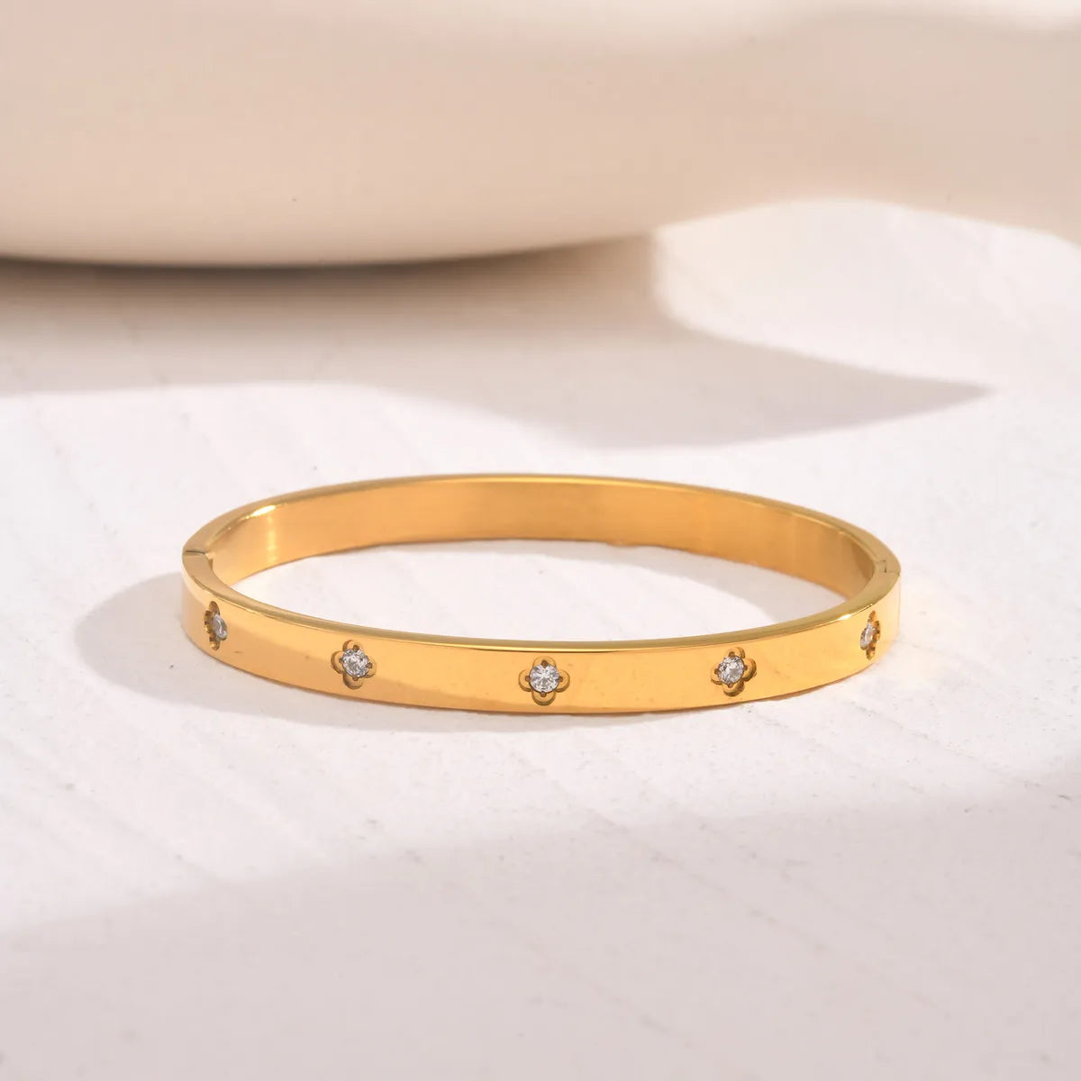 Basic Classic Style Four Leaf Clover Star Flower 304 Stainless Steel 18K Gold Plated Zircon Bangle In Bulk