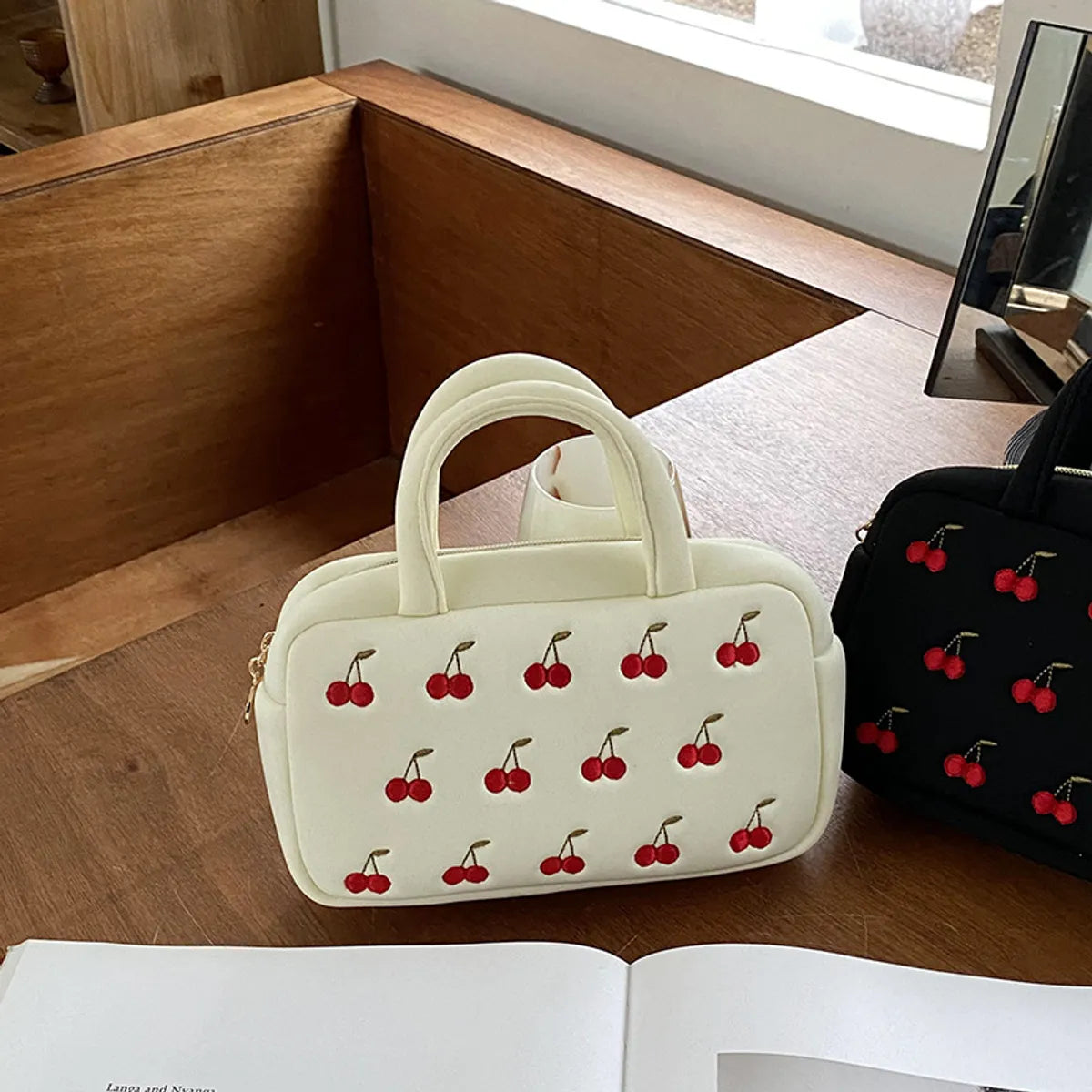 Basic Classic Style Fruit Polyester Square Makeup Bags