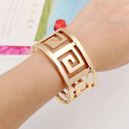 Basic Classic Style Geometric Round Metal Plating Hollow Out Unisex Bangle