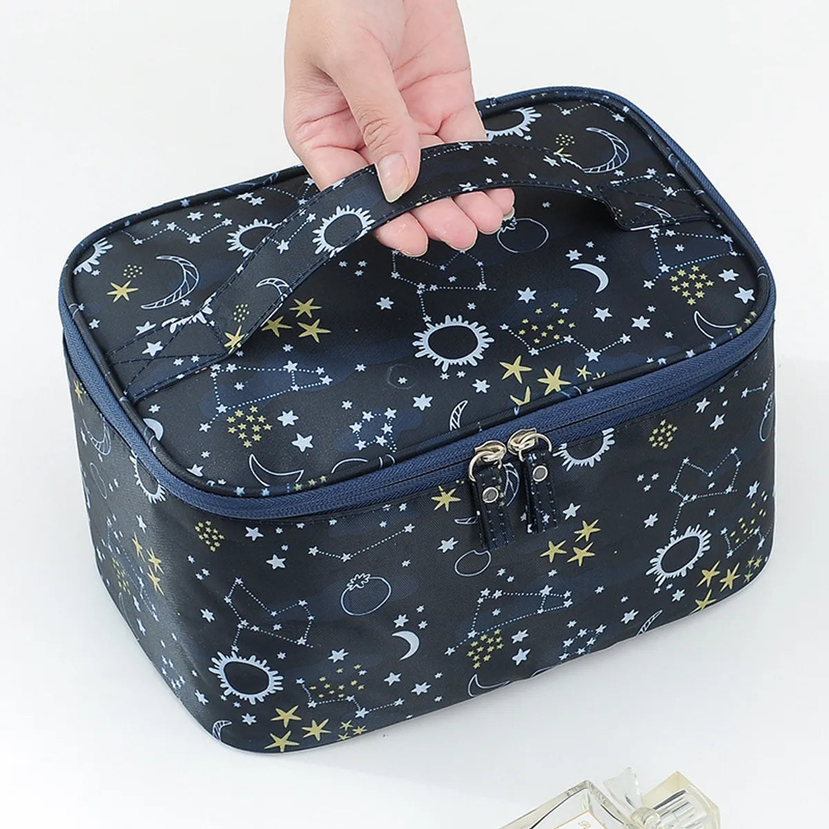 Basic Classic Style Geometric Solid Color Polyester Square Makeup Bags