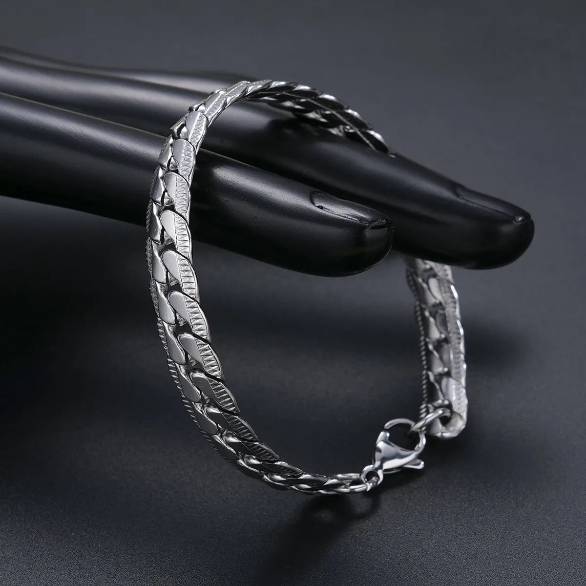 Basic Classic Style Geometric Titanium Steel Plating Men'S Bracelets