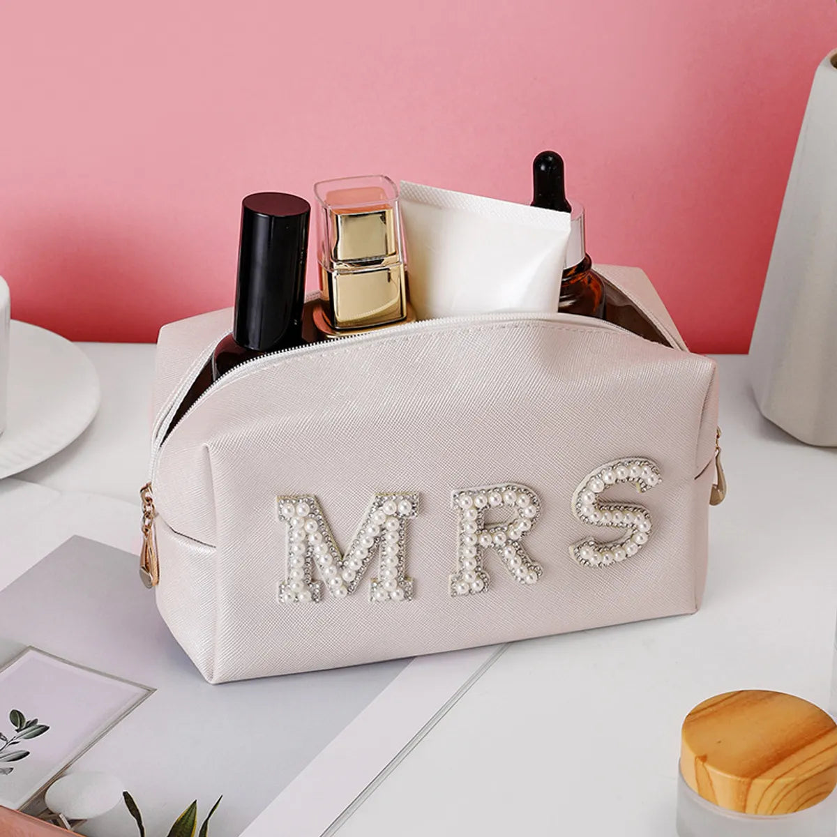 Basic Classic Style Letter Pu Leather Square Makeup Bags