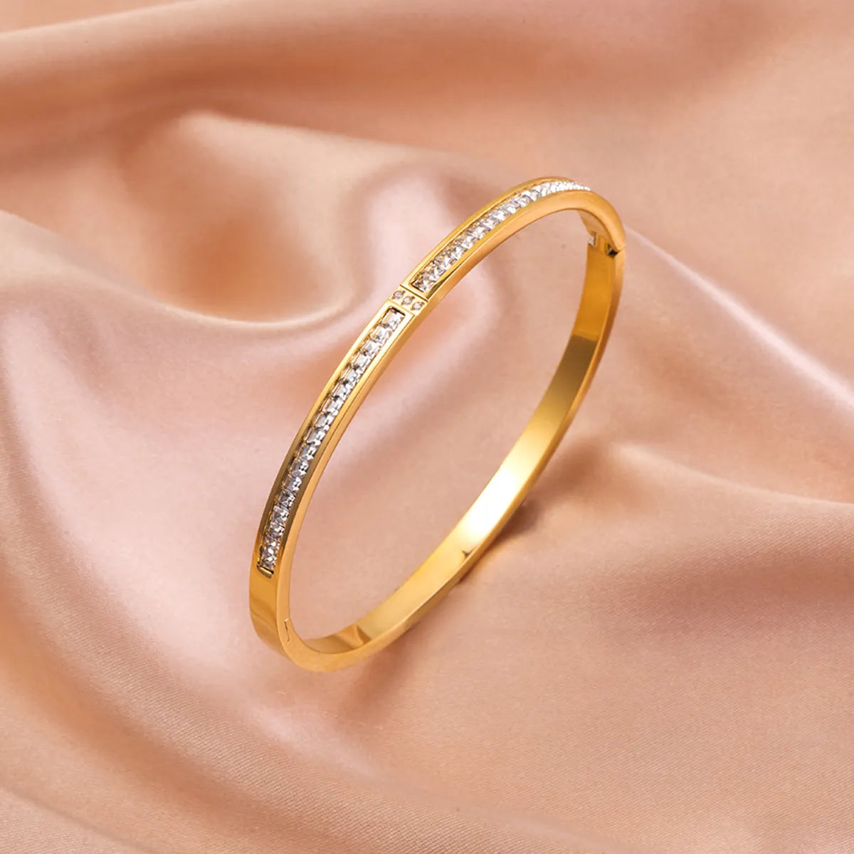 Basic Classic Style Round Titanium Steel Inlay Zircon Bangle