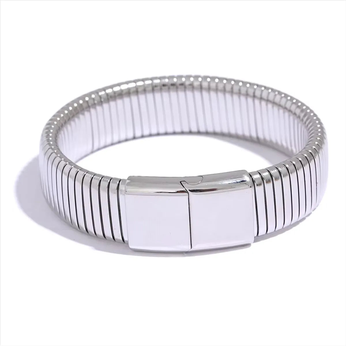 Basic Classic Style Solid Color 304 Stainless Steel 18K Gold Plated Bangle In Bulk