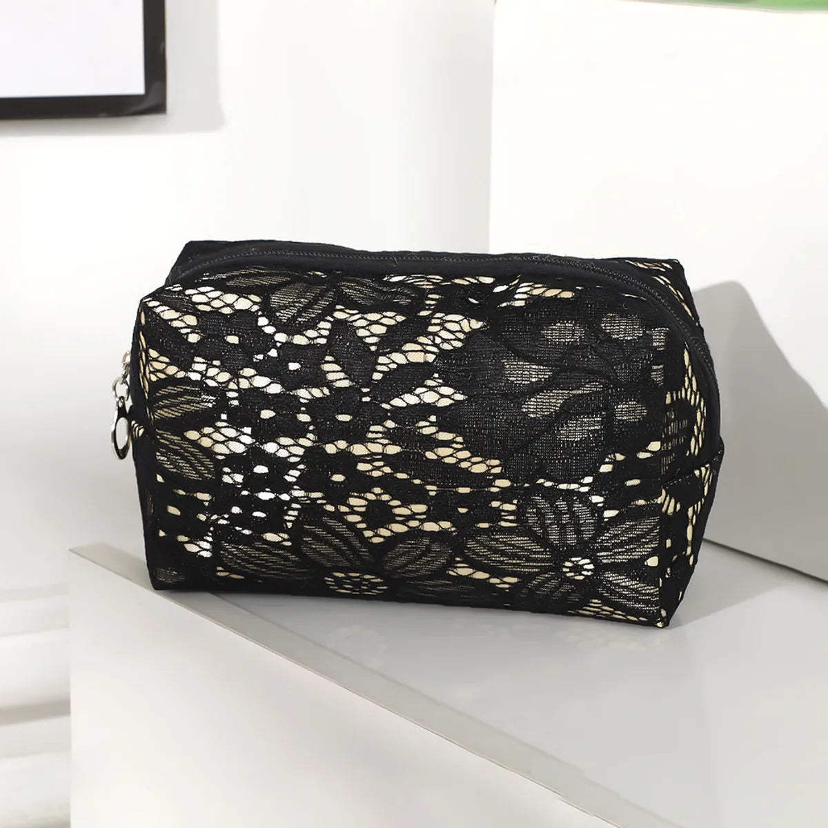 Basic Classic Style Solid Color Flower Polyester Lace Square Makeup Bags