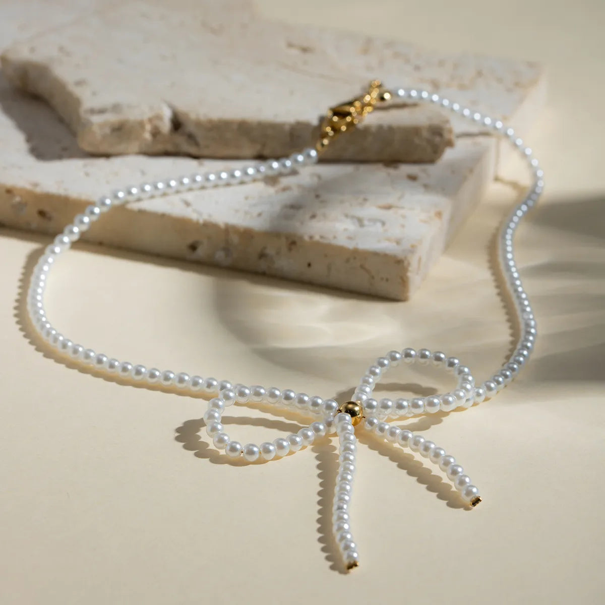 Basic Modern Style Classic Style Bow Knot 304 Stainless Steel Imitation Pearl Beaded 18K Gold Plated Women'S Choker