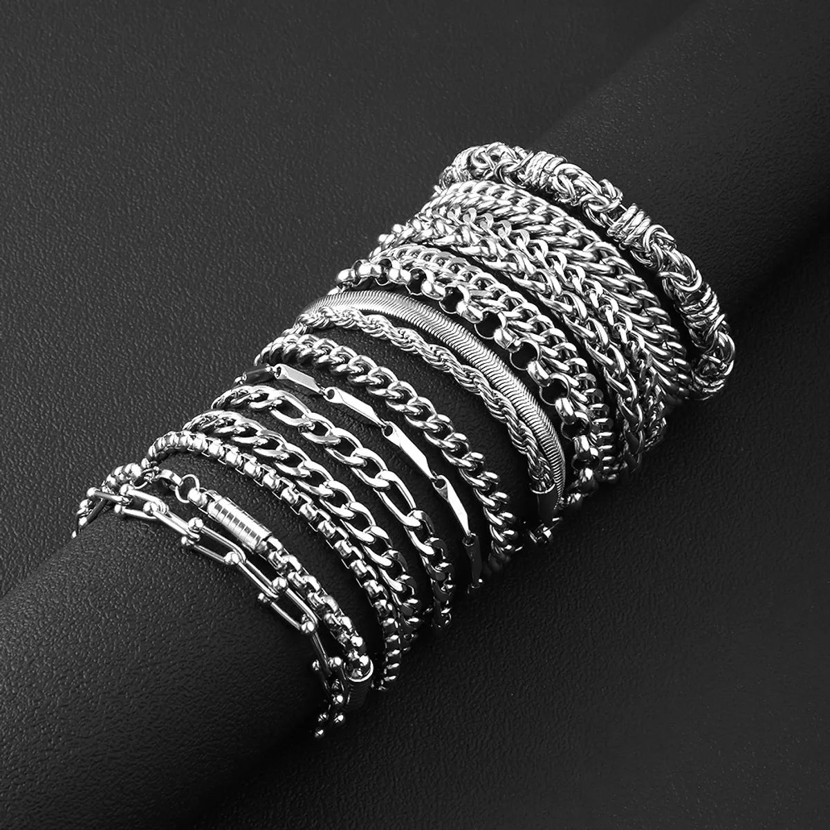 Basic Modern Style Classic Style Geometric Solid Color Titanium Steel Polishing Unisex Bracelets