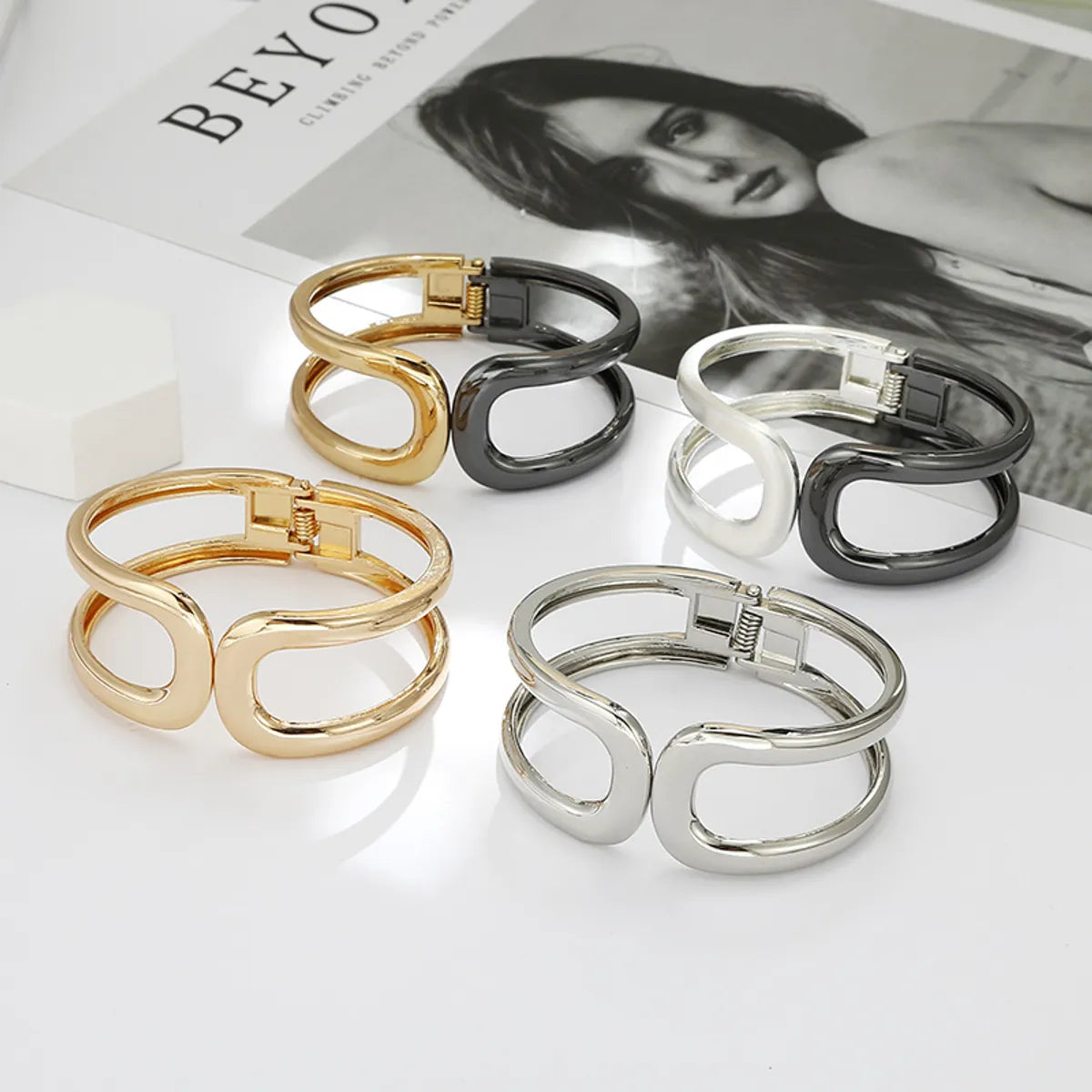 Basic Modern Style Geometric Alloy Plating Women'S Bangle