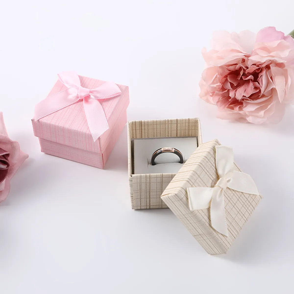 Basic Simple Style Solid Color Jewelry Boxes