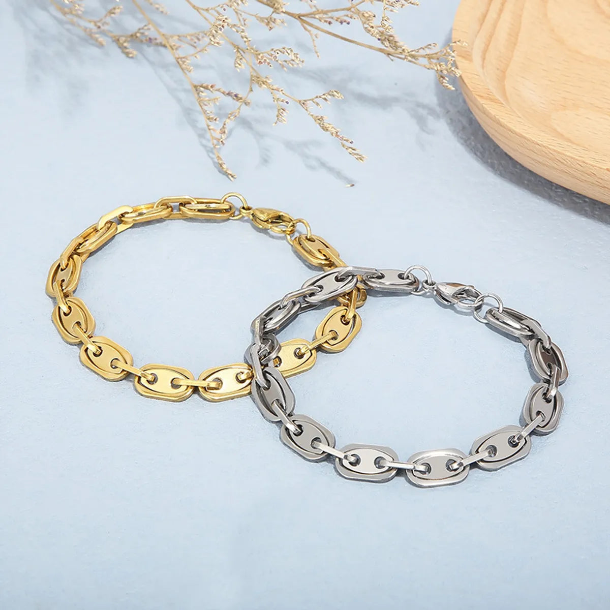 Basic Solid Color Titanium Steel Plating 18K Gold Plated Women'S Bracelets