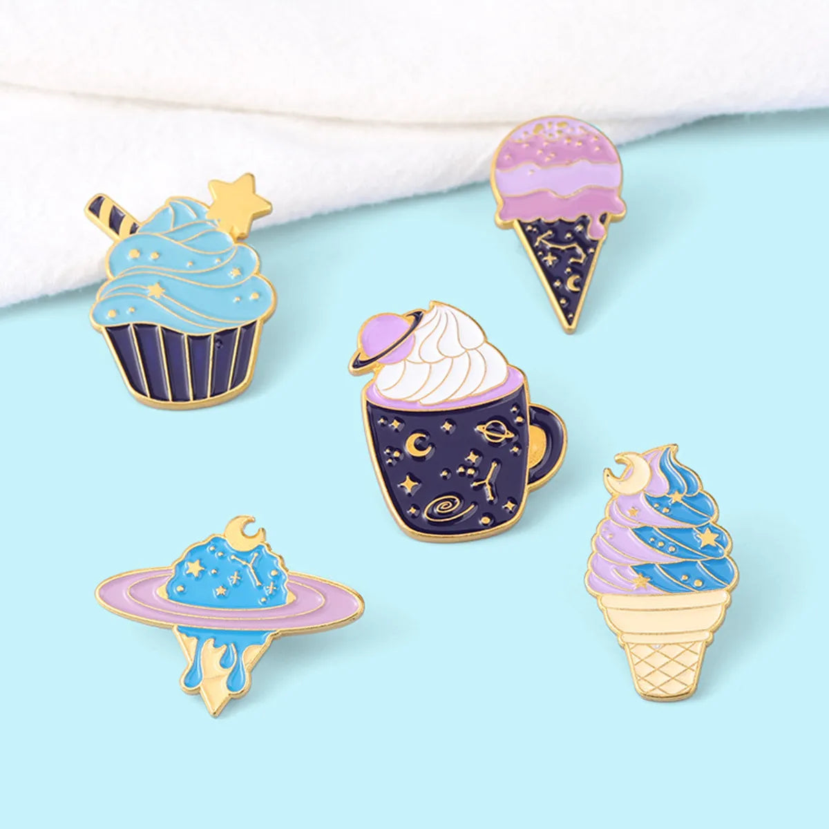 Basic Sweet Ice Cream Alloy Stoving Varnish Women'S Brooches