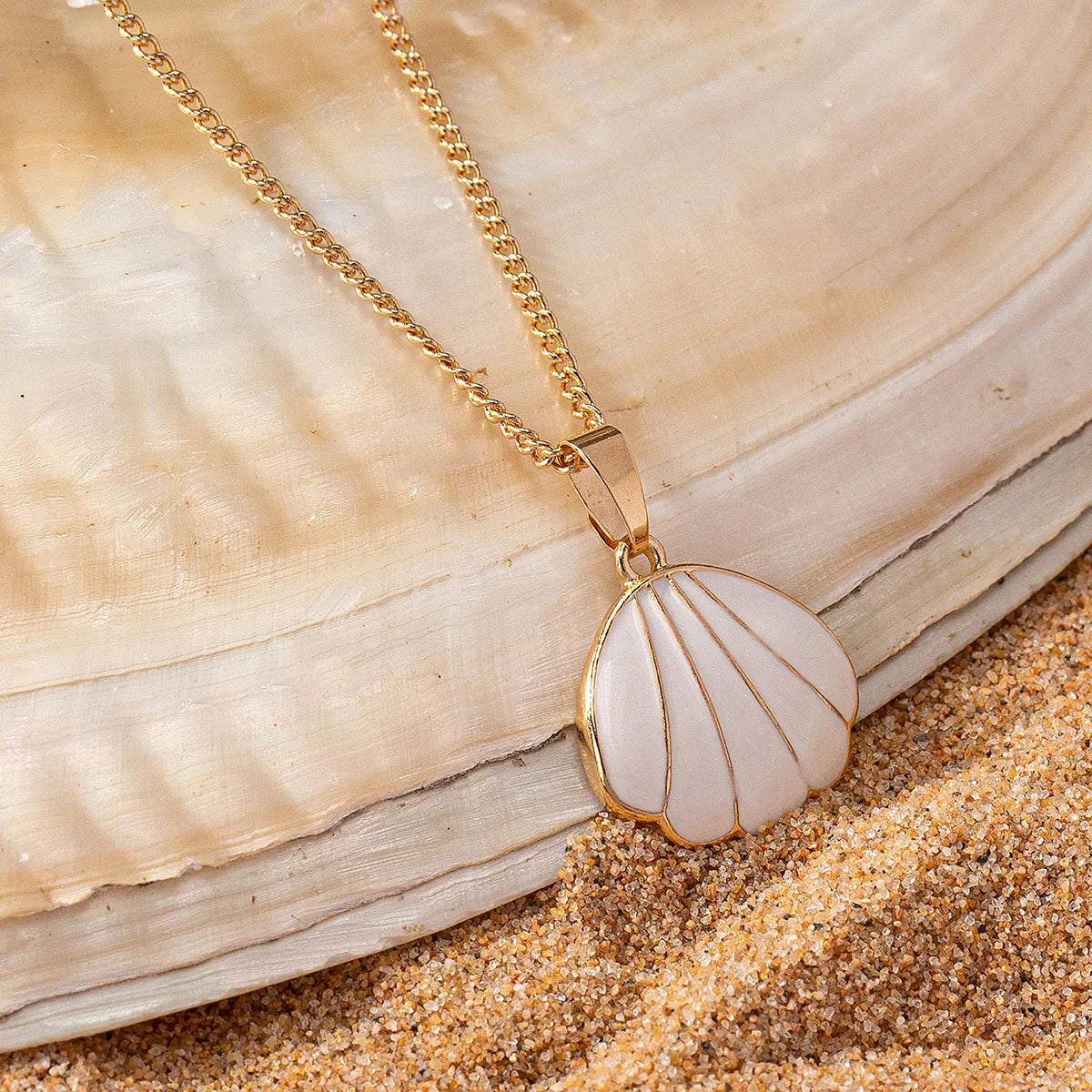 Beach Commute Shell Ferroalloy Zinc Alloy Women's Pendant Necklace