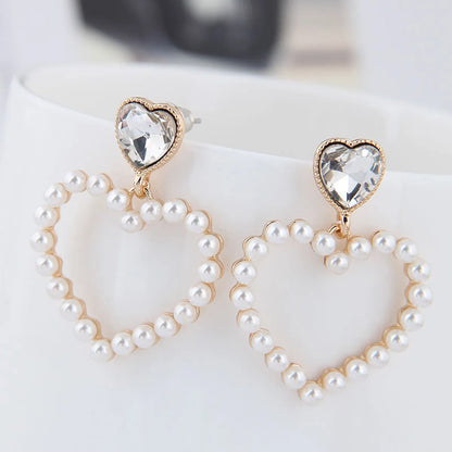 Boutique Korean Fashion Metal Sweet Peach Heart Pearl Stud Earrings