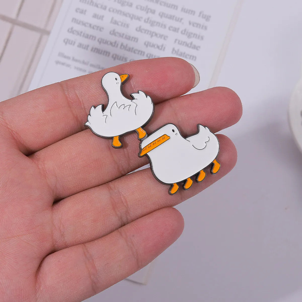 Cartoon Style Animal Alloy Stoving Varnish Unisex Brooches