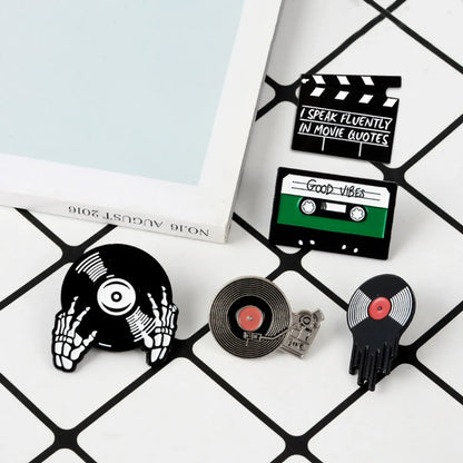 Cartoon Style Cartoon Alloy Plating Unisex Brooches