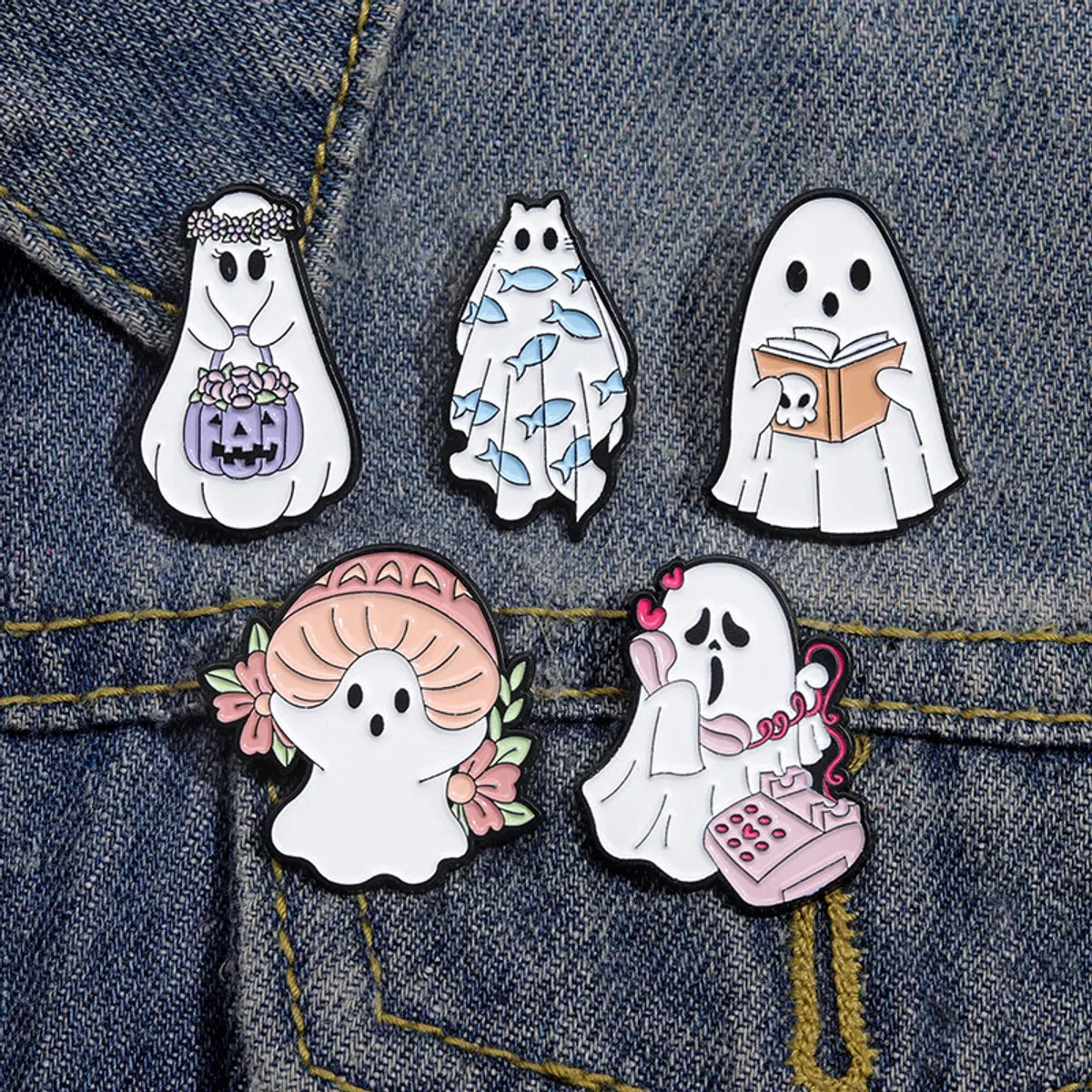 Cartoon Style Cowboy Style Halloween Pattern Ghost Devil Alloy Stamping Stoving Varnish Plating Women'S Brooches