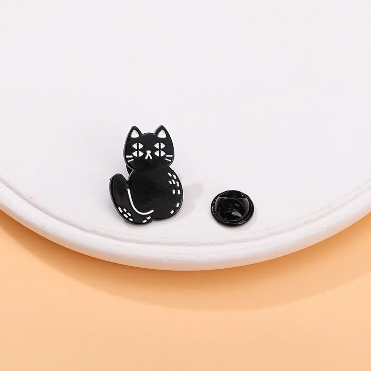 Cartoon Style Cute Cat Alloy Stamping Stoving Varnish Plating Unisex Brooches