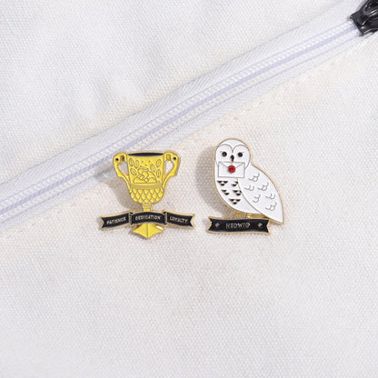 Cartoon Style Cute Cowboy Style Trophy Letter Owl Alloy Stamping Stoving Varnish Plating Unisex Badge Brooches Collar Pin