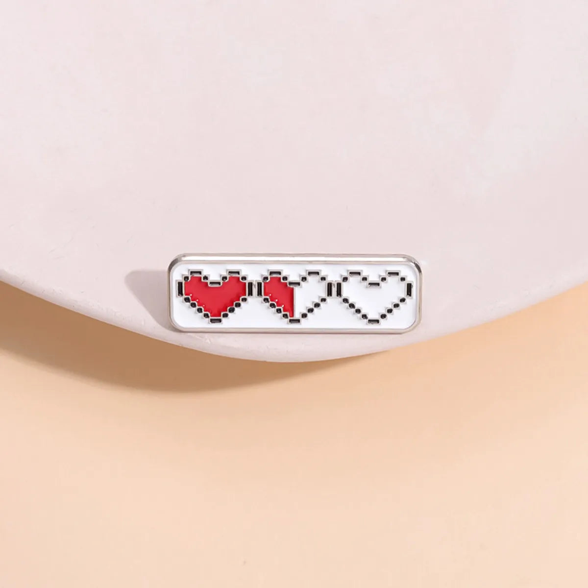 Cartoon Style Cute Heart Shape Alloy Plating Unisex Brooches