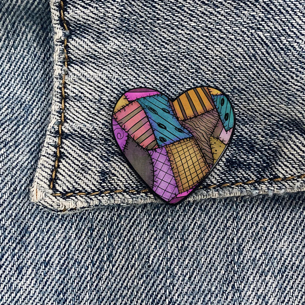 Cartoon Style Heart Shape Alloy Printing Unisex Brooches