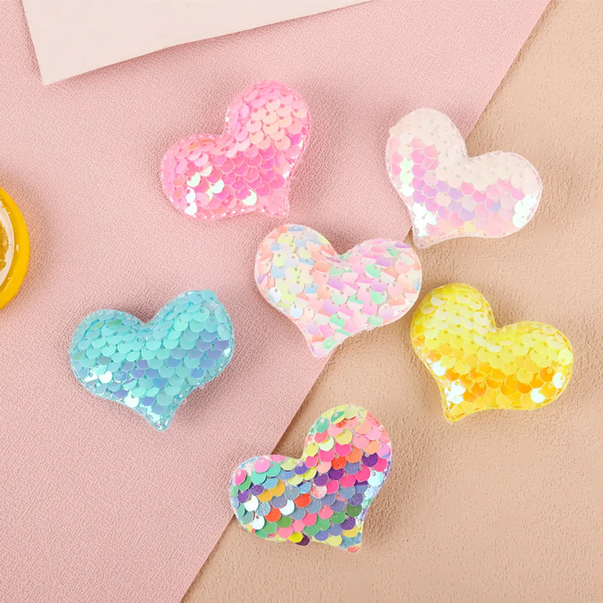 Women'S Cartoon Style Heart Shape Cloth Sequins Hair Clip Hair Band