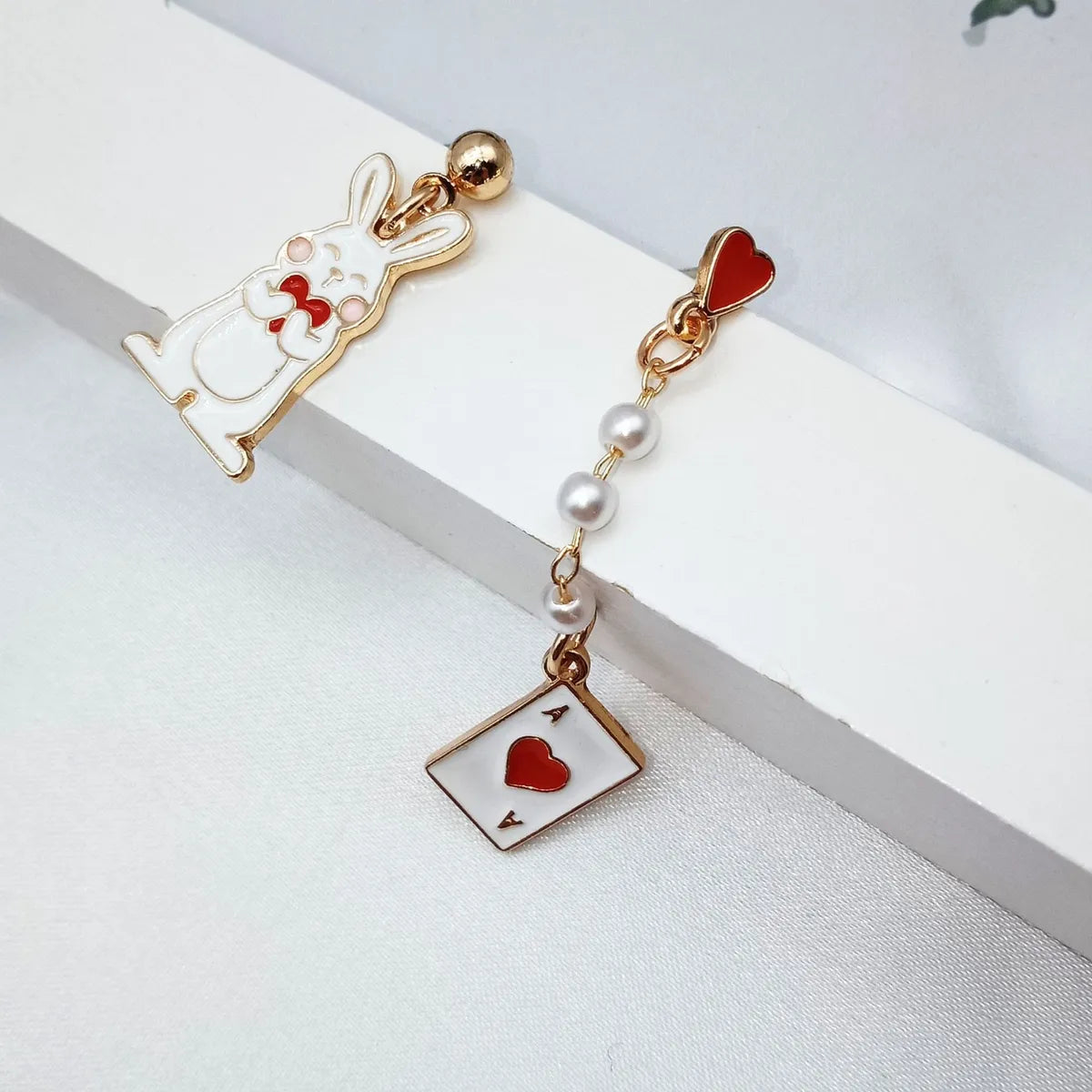 Cartoon Style Rabbit Poker Alloy Enamel Artificial Pearls Earrings