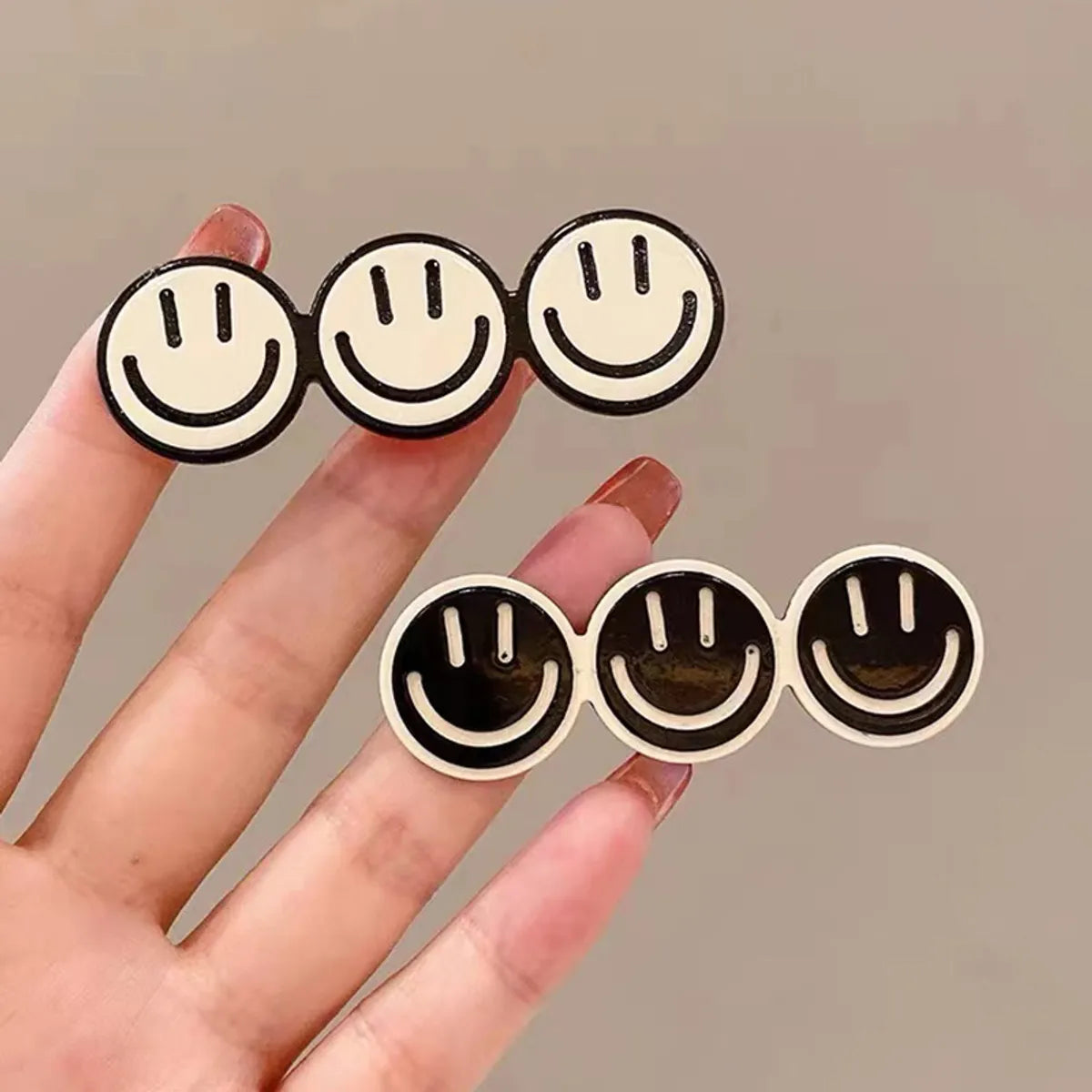 Cartoon Style Smile Face Arylic Hair Clip