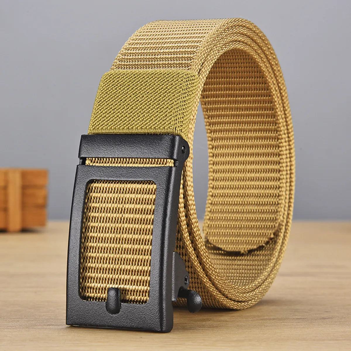 Casual Basic Solid Color Canvas Iron Men'S Woven Belts