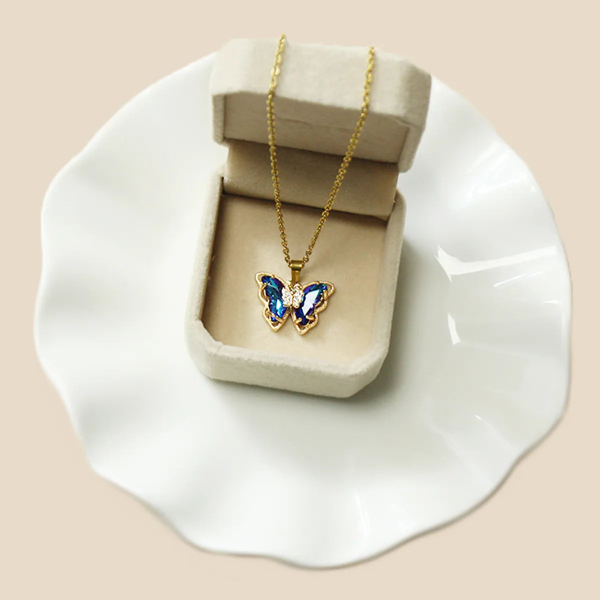 Casual Butterfly Stainless Steel Plating Inlay Zircon Gold Plated Pendant Necklace