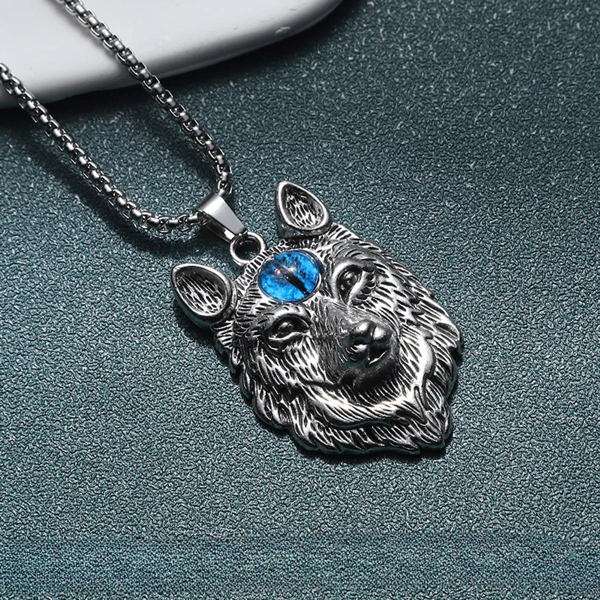 Casual Cool Style Animal Wolf Titanium Steel Plating Metal Inlay Beads Silver Plated Pendant Necklace