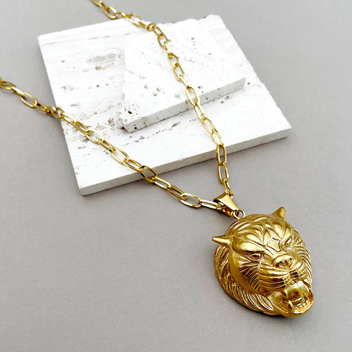 Casual Cool Style Lion Stainless Steel Gold Plated Pendant Necklace Long Necklace In Bulk