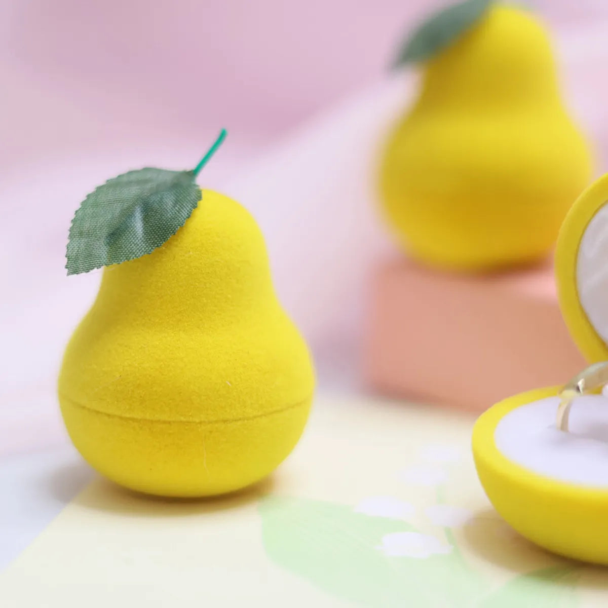 Casual Cute Pear Plastic Flocking Jewelry Boxes