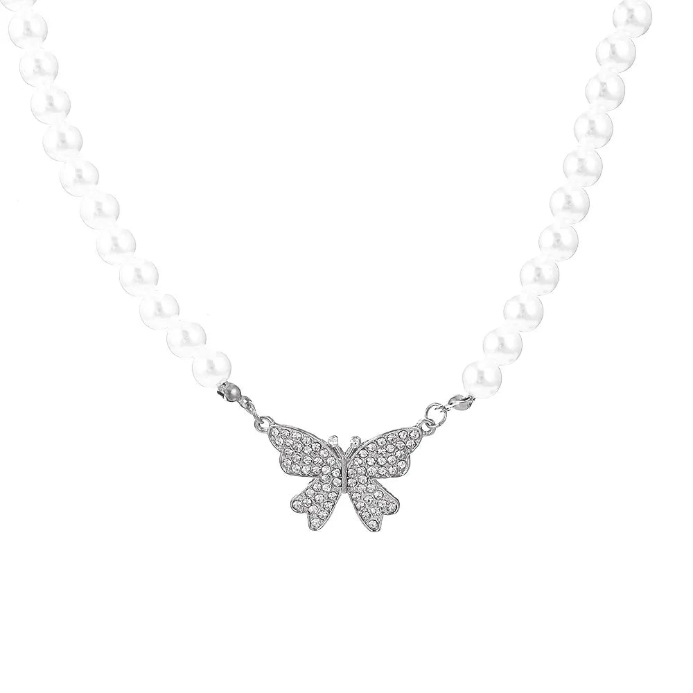 Casual Elegant Butterfly Imitation Pearl Alloy Beaded Inlay Rhinestones Women'S Pendant Necklace