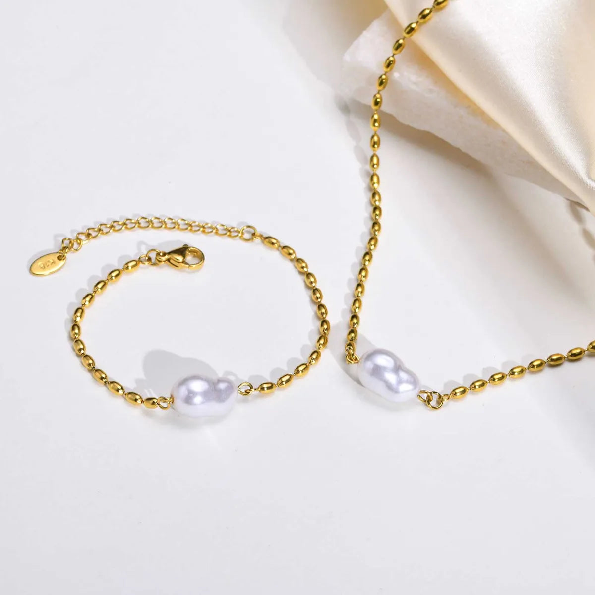 304 Stainless Steel 18K Gold Plated Casual Elegant Classic Style Plating Pearl Bracelets Necklace