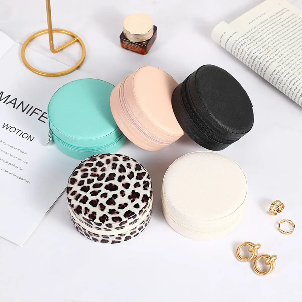 Casual Elegant Round Solid Color Pvc Jewelry Boxes