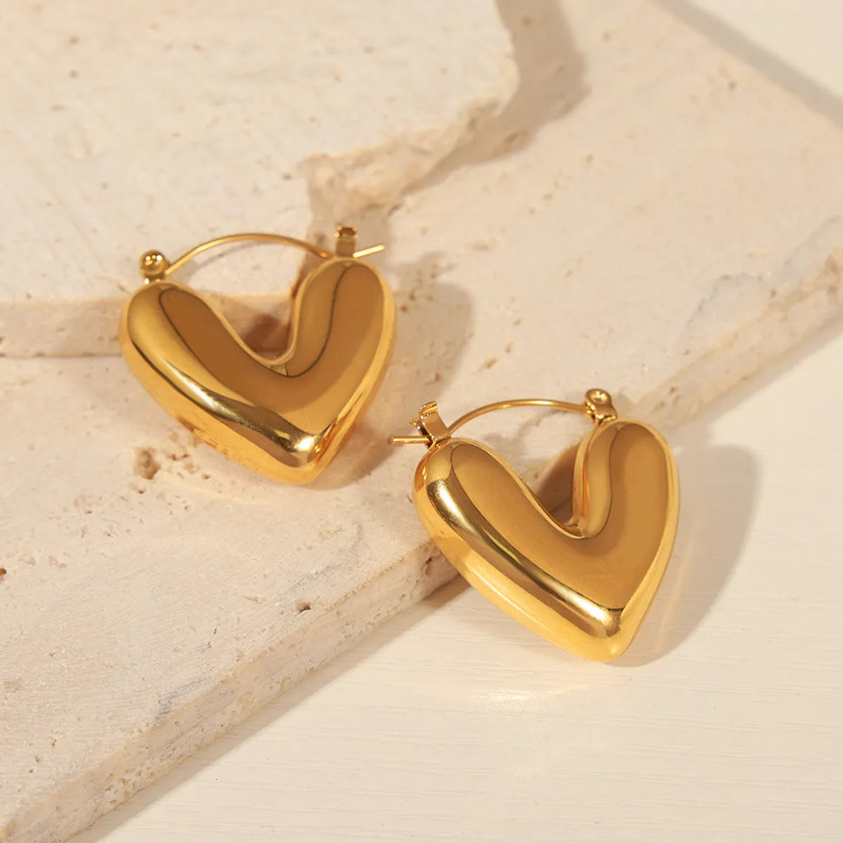 Casual Elegant Simple Style Heart Shape Titanium Steel Plating 18k Gold Plated Earrings Necklace