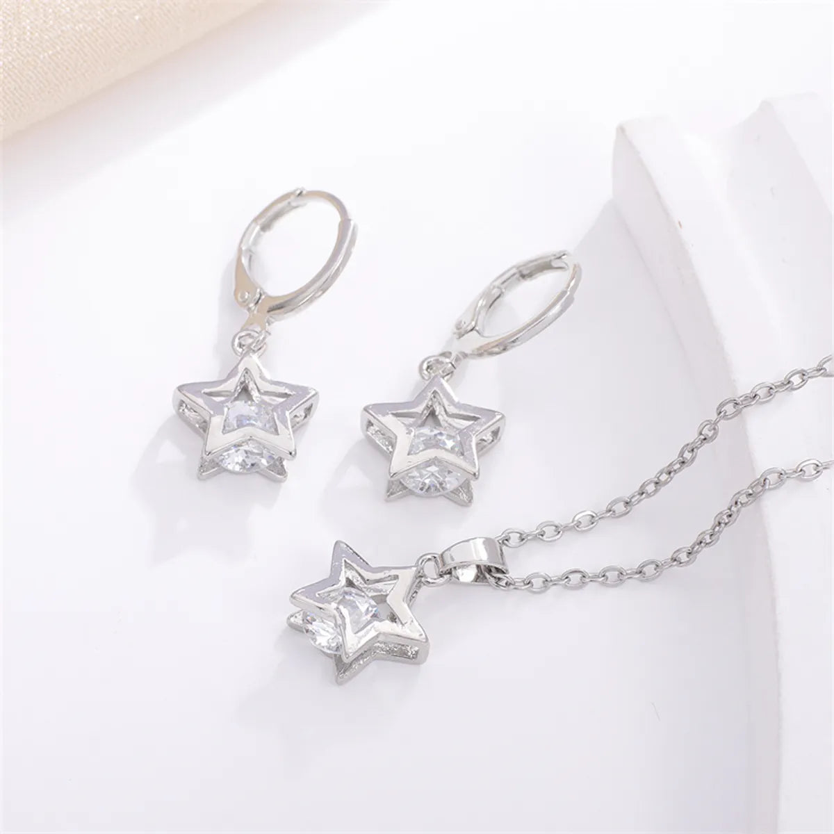 Casual Elegant Simple Style Round Star Copper Inlay Zircon Earrings Necklace