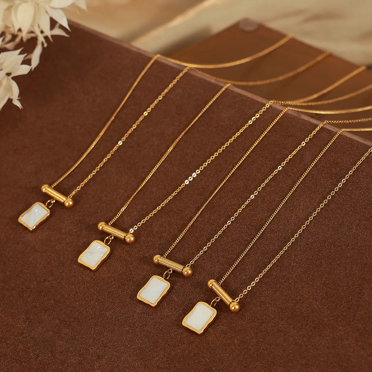 Casual Elegant Simple Style Square Titanium Steel Beaded Plating Inlay Shell 18k Gold Plated Pendant Necklace Necklace