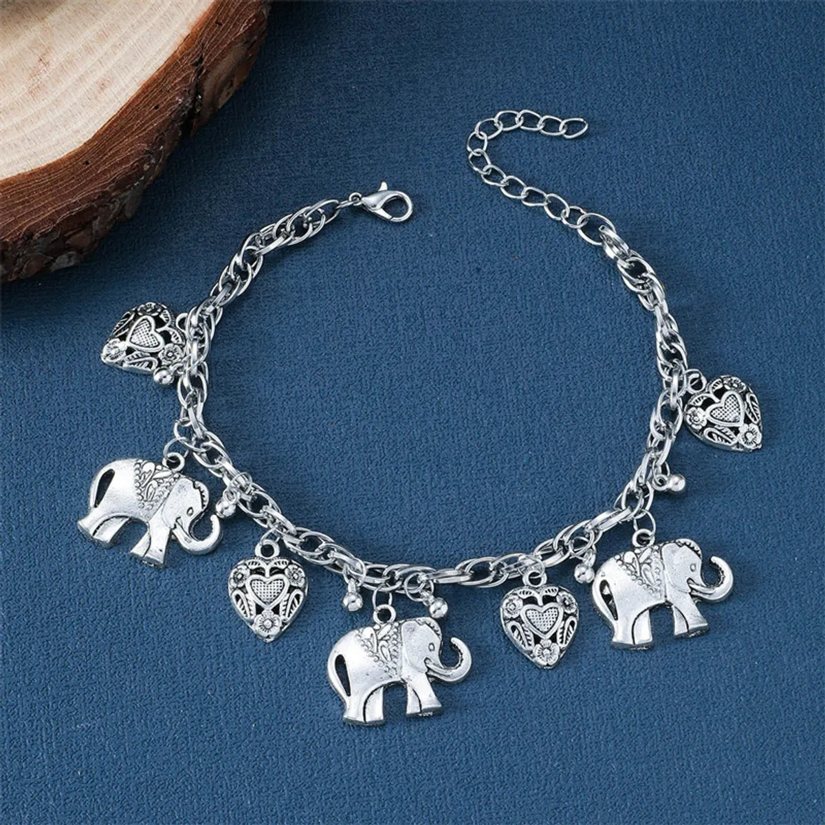 Casual Ethnic Style Heart Shape Elephant Alloy Plating Women'S Bracelets